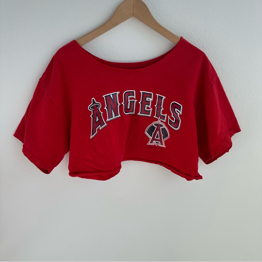 Angels MLB off-the-shoulder cropped baseball tee